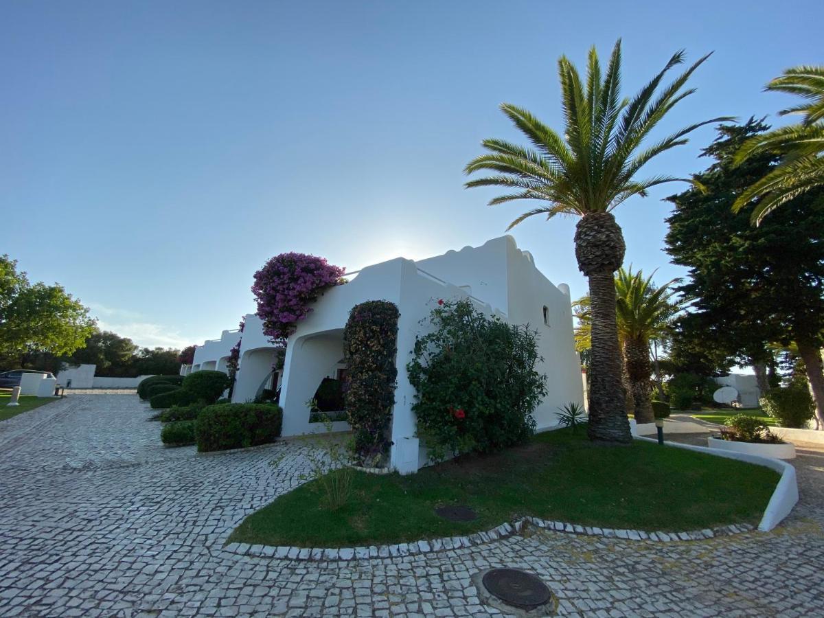 Superb Beach Townhouse At Vila Gaivota Resort Ferragudo Buitenkant foto