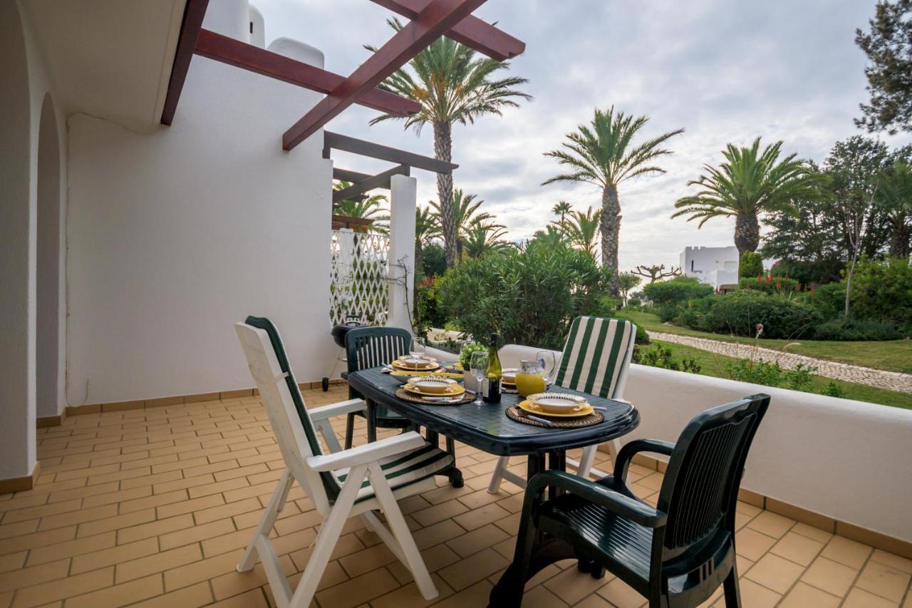 Superb Beach Townhouse At Vila Gaivota Resort Ferragudo Buitenkant foto